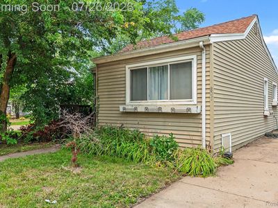 807 E Forteen Mile Rd