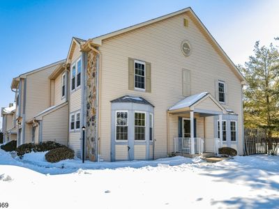 87 Castleton Rd