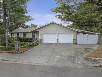 Property at 1960 40th St, Florence, OR