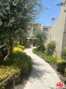 18417 Collins St Unit A