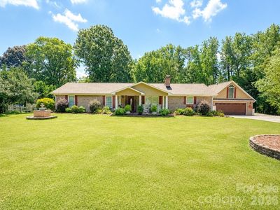 107 Mistywood Dr