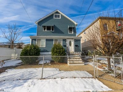 811 Jackson Ave