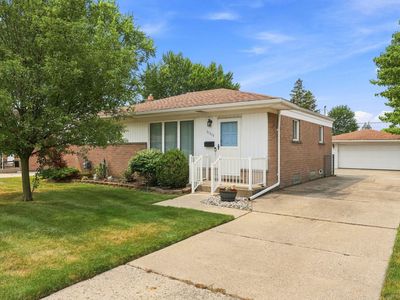 31319 Newport Dr