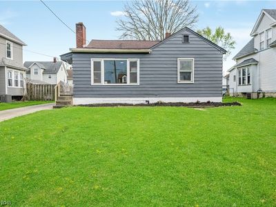 34 Helen Ave
