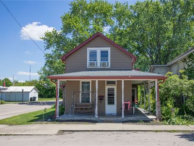 98 N 2nd St