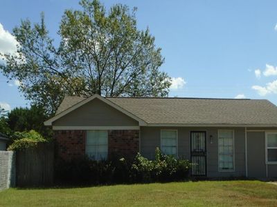 Property at 65 W Paxton Ln, Memphis, TN
