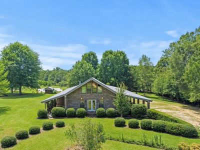 389 Whitworth Ln