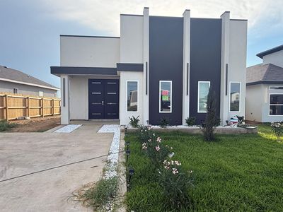 5066 Luna Grande Loop