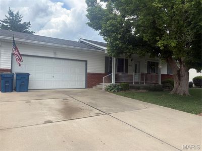 Property at 813 Sequoia Dr, Bethalto, IL