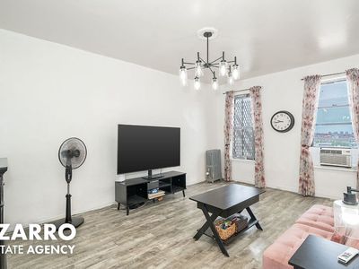 645 Barretto St #4J