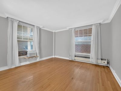 29 S State St E #417
