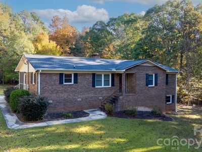 4193 Walker Rd