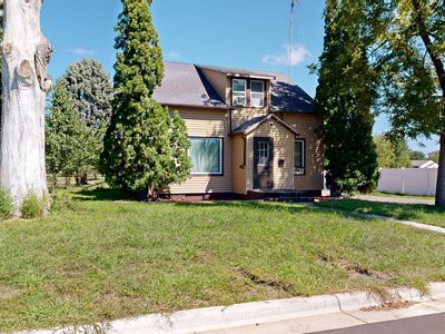 447 E Schlieman Ave