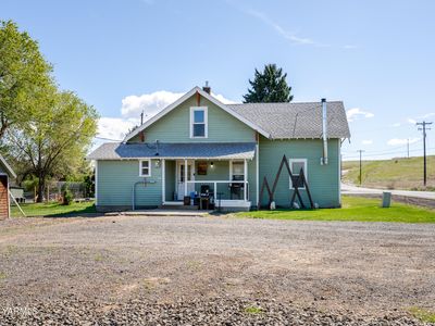 13907 McAuley Rd