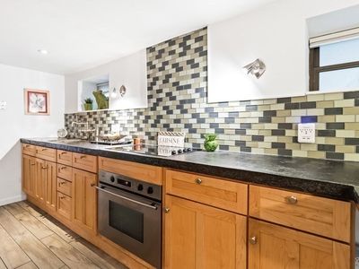 92 Green St #1