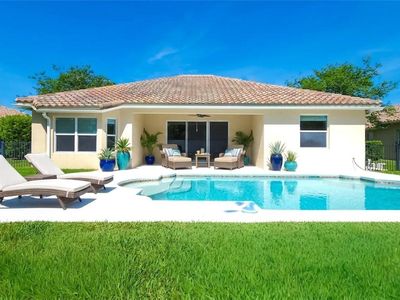 7677 Fieldstone Ranch Sq