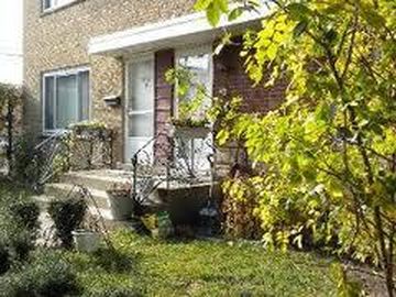 Property at 4903 Enfield St #B, Skokie, IL