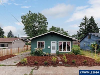 Property at 10021 SE Harold St, Portland, OR