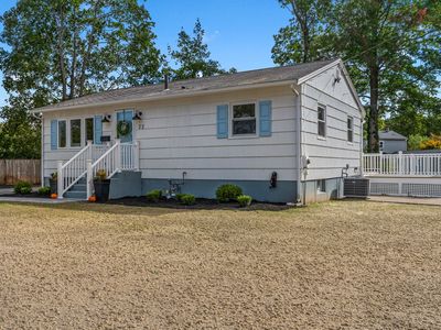 22 Brookside Rd