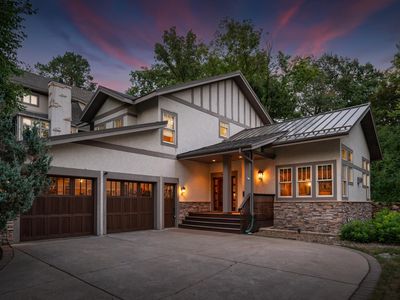 1423 June Ave S