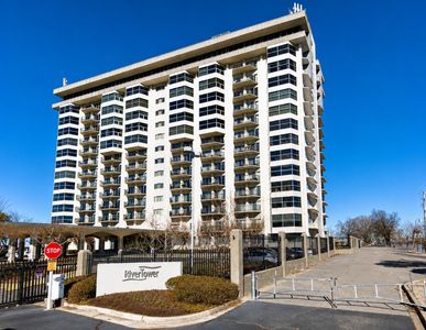 655 Riverside Dr APT 204