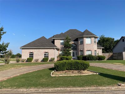 3700 Shefield