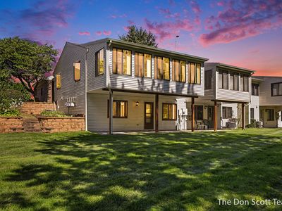 1134 Amberwood West Dr SW