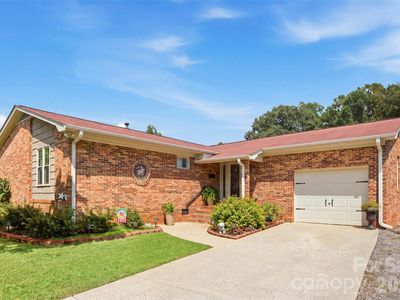 502 Ellenwood Dr