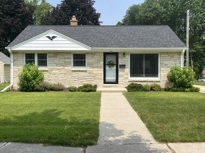 238 Lincoln DRIVE N N