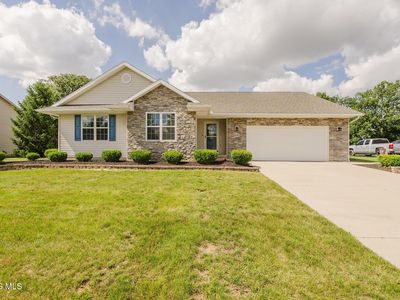 2440 Bluestone Dr