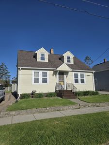 139 N 5th St