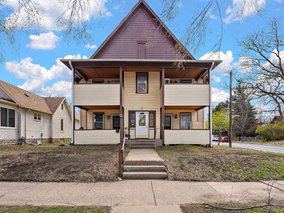 3101 E 24th St