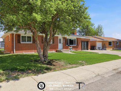 1520 W Odell Ave