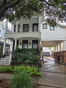 1535 Blair St