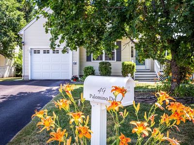 Property at 49 Palomino Dr, Franklin, MA