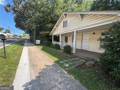 232 E Main St