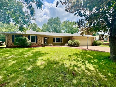 Property at 314 Oakview Dr, Aledo, IL