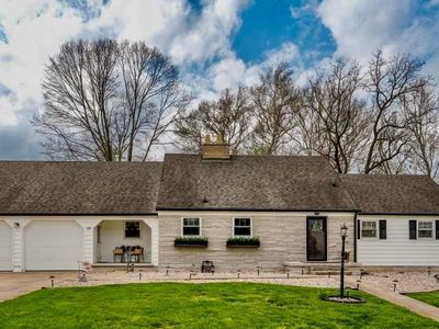 129 Columbia Dr