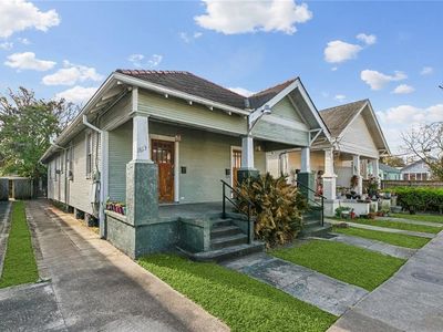 1811-13 Lowerline St