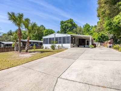 1524 Valencia Dr