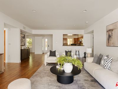 8238 W Manchester Ave APT 208