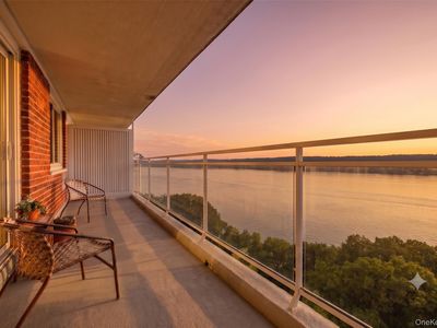 2575 Palisade Avenue #11J