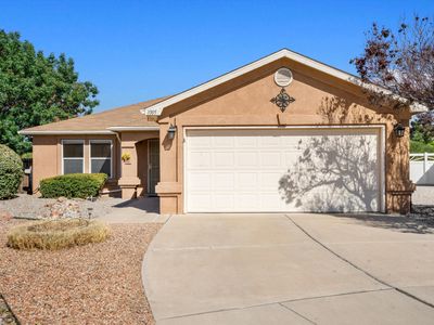 1005 Las Golondrinas Ct NW