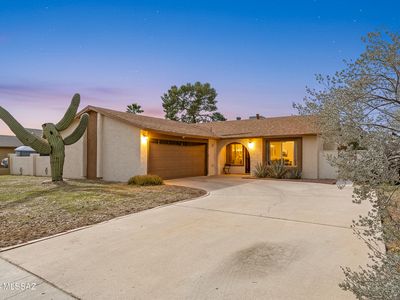 2710 S Black Moon Dr