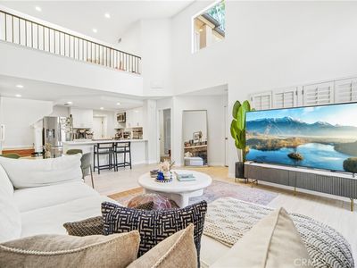 123 Corsica Dr