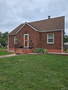 105 S Carleton St