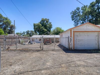 14677 Palmer Avenue