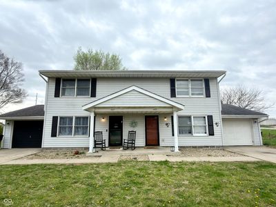 407 & 409 S Morris St