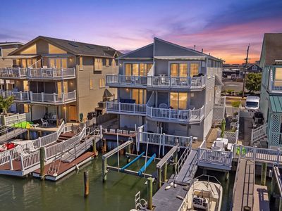 2048 Ocean Dr #2048