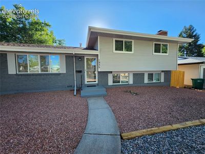 1935 Berkshire Ln
